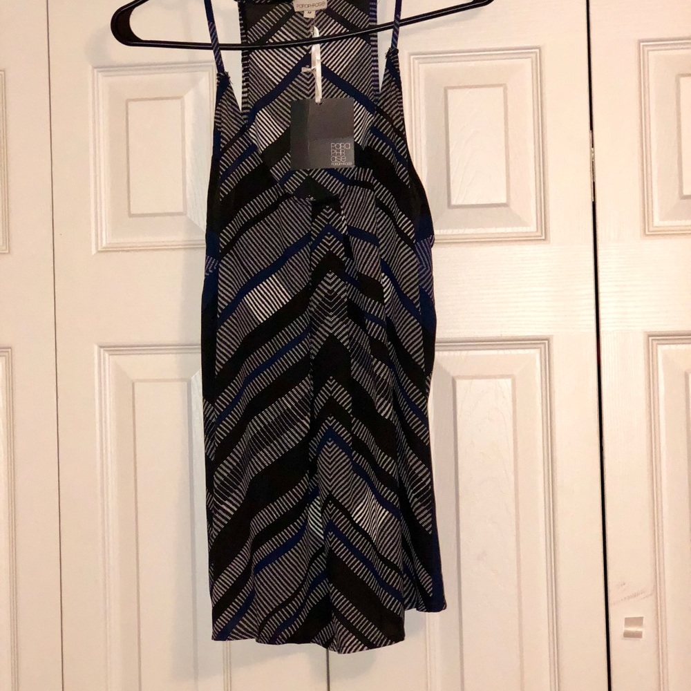 Tank Top/Blouse - Picture 2 of 3